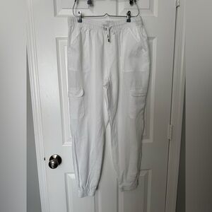 Women’s White Cargo Pants, L